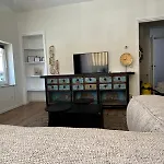 Apartment Op De Hoek